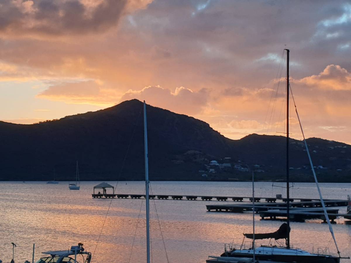 Antigua charming and empty&nbsp;beaches